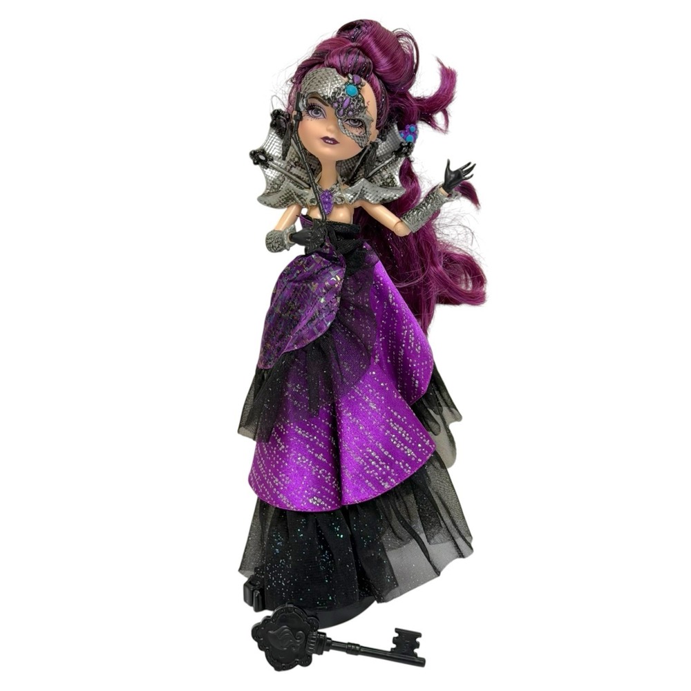 Ever After High Raven Queen Thronecoming Doll W/ Stand Brush